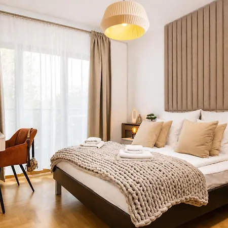 2xapartment Family Or Group Riverside Wawel View Apartman